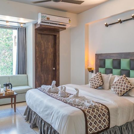 Hotel El Classico Rajkot Buitenkant foto
